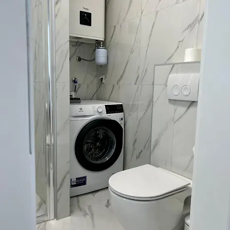 Palm Apartment,