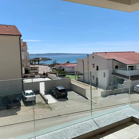 Palm Apartment, * Povljana