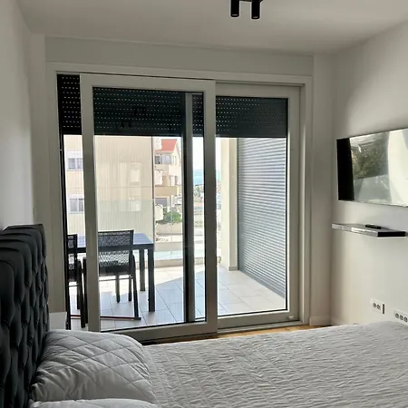 Palm Apartment, Apartmán Povljana