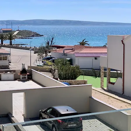 Apartman Palm Apartment, *