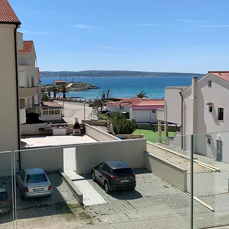 Palm Apartment, * Povljana